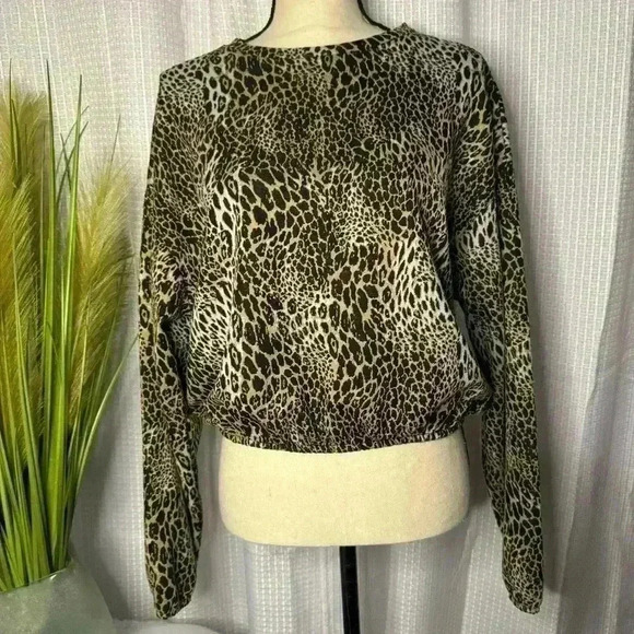 Zara Trafaluc Large Women’s Long Sleeve Animal Leopard Print Elastic Cropped Hem - Picture 3 of 10